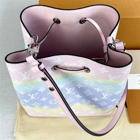 lv bucket bag neonoe.